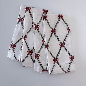 Hillcrest Holiday Kitchen Napkins Cotton Total of 4